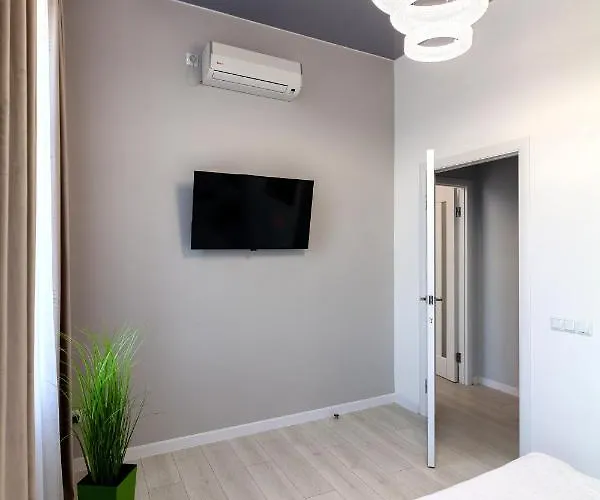 Leogrand Vip On Pidhirna 3 Lejlighed Lviv