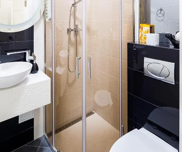 Leogrand Vip On Pidhirna 3 Lviv